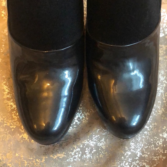 LIKE NEW MIU MIU BLACK PATENT SLIP ON STILETTO!! - Picture 2 of 8